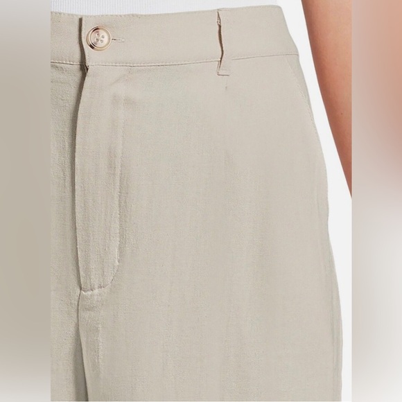 Time And Tru Plus Size Womens Beige Linen Blend Pleated 5” Shorts Size XXXL (22) - Picture 2 of 11
